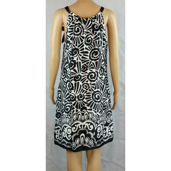 White House Black Market Women (6) 100% Silk Black & White Abstract Floral Dress - Picture 6 of 10
